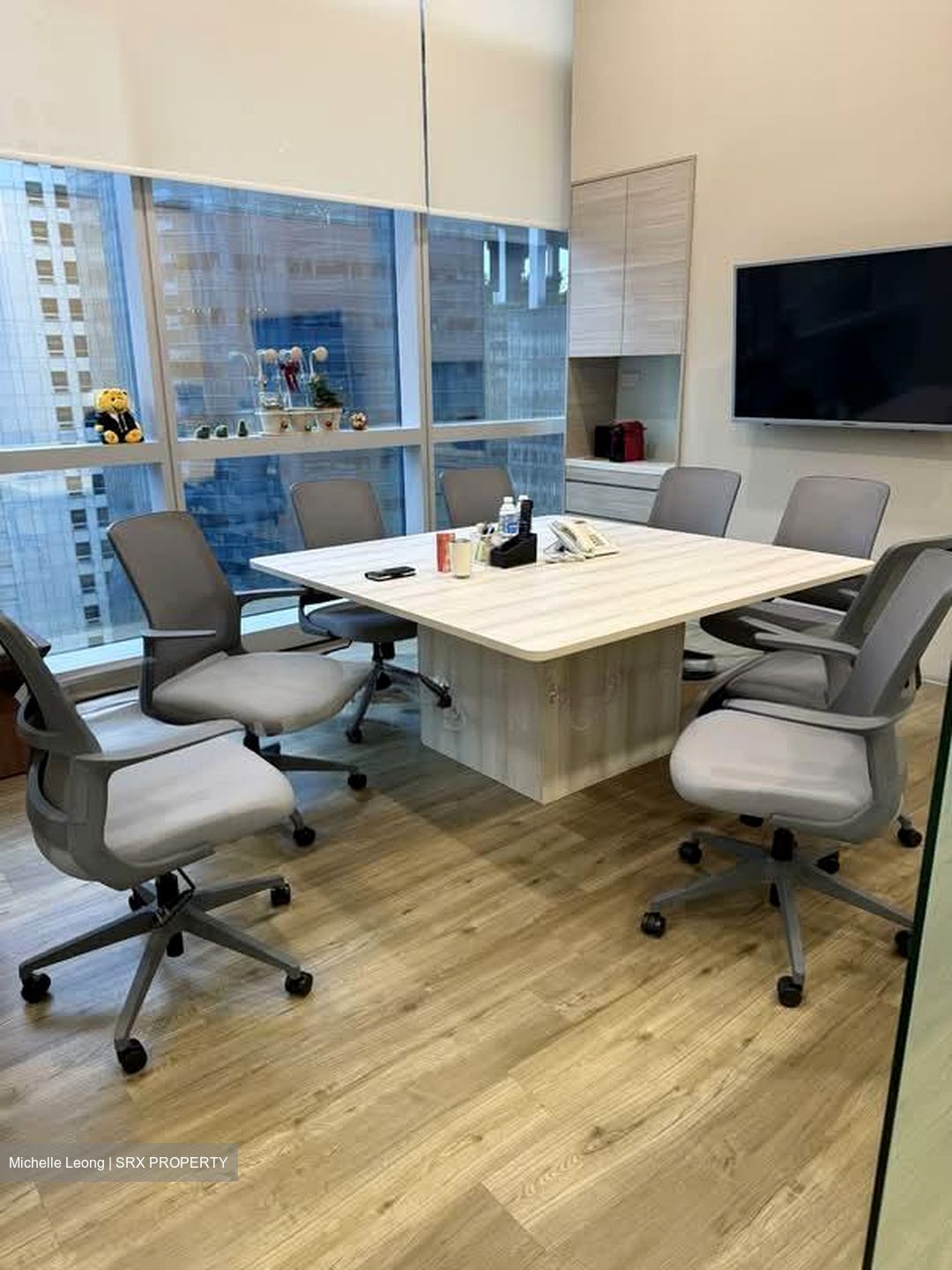 Sbf Center (D1), Office #570506971